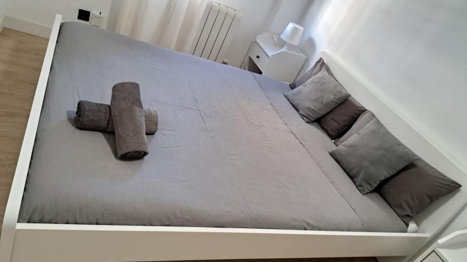 Apartamentos Garnacha ll totalmente reformado Zaragoza Exterior foto